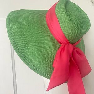 35C-Juicy Couture Green Wide-Brim Sun Hat with Pink Bow